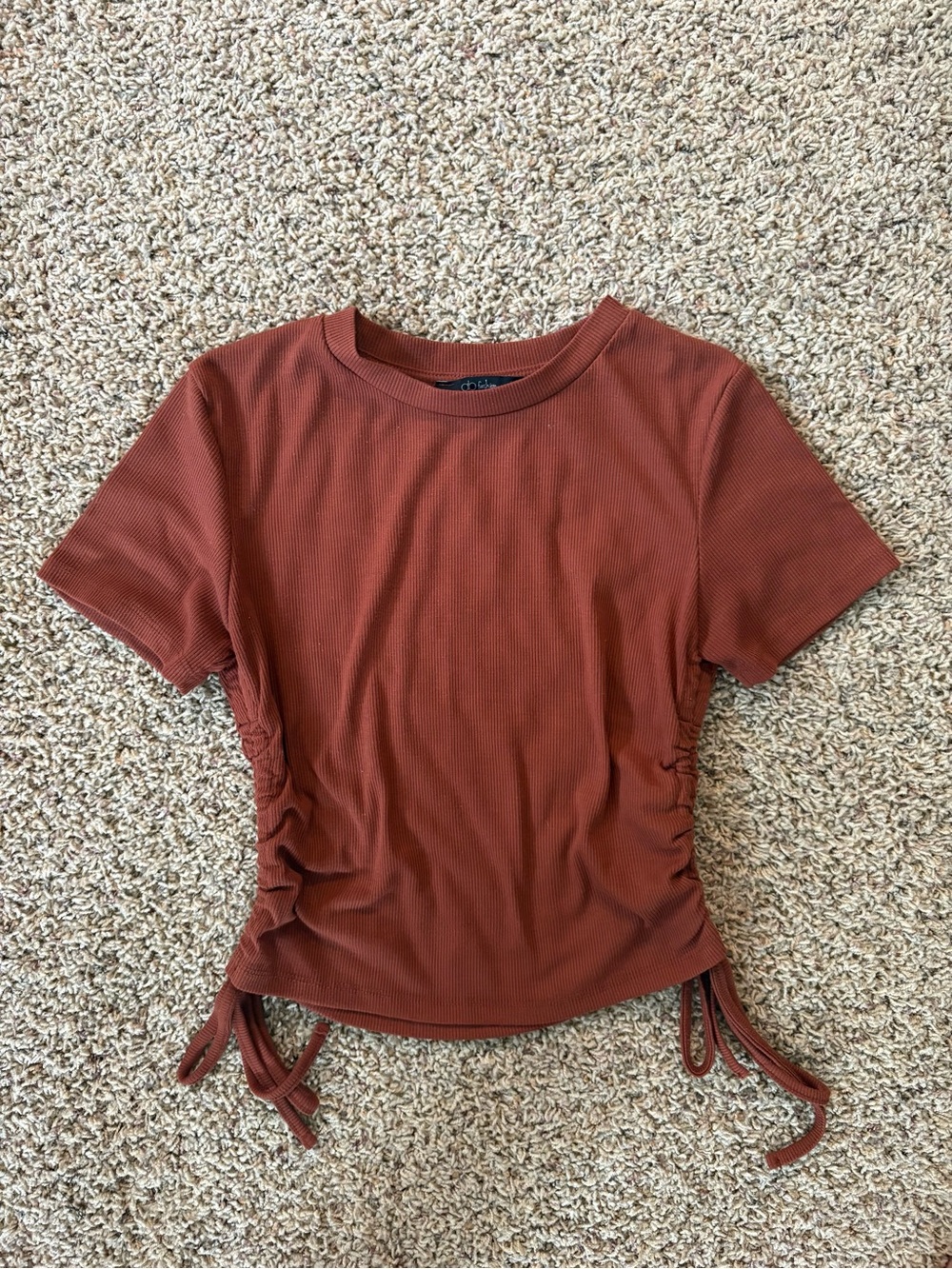 Women’s Rust Colored Short-Sleeve Sinched Side Top